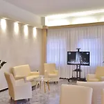 Gold Hotel