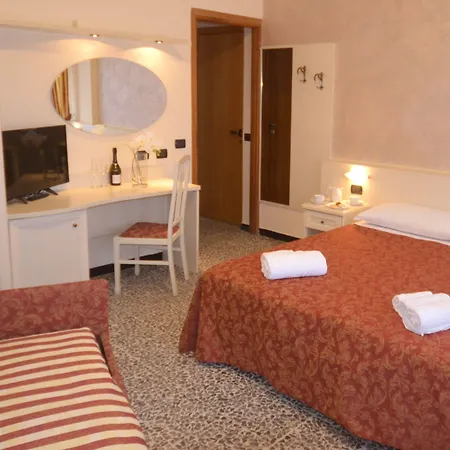 Hotel Gold 3*