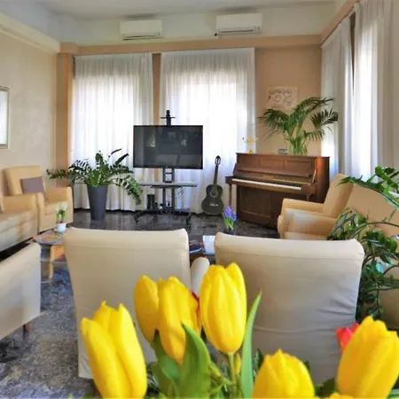 Hotel Gold