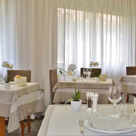 Gold Hotel 3*