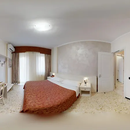 Gold Hotel