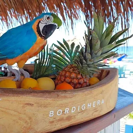 Gold 3*